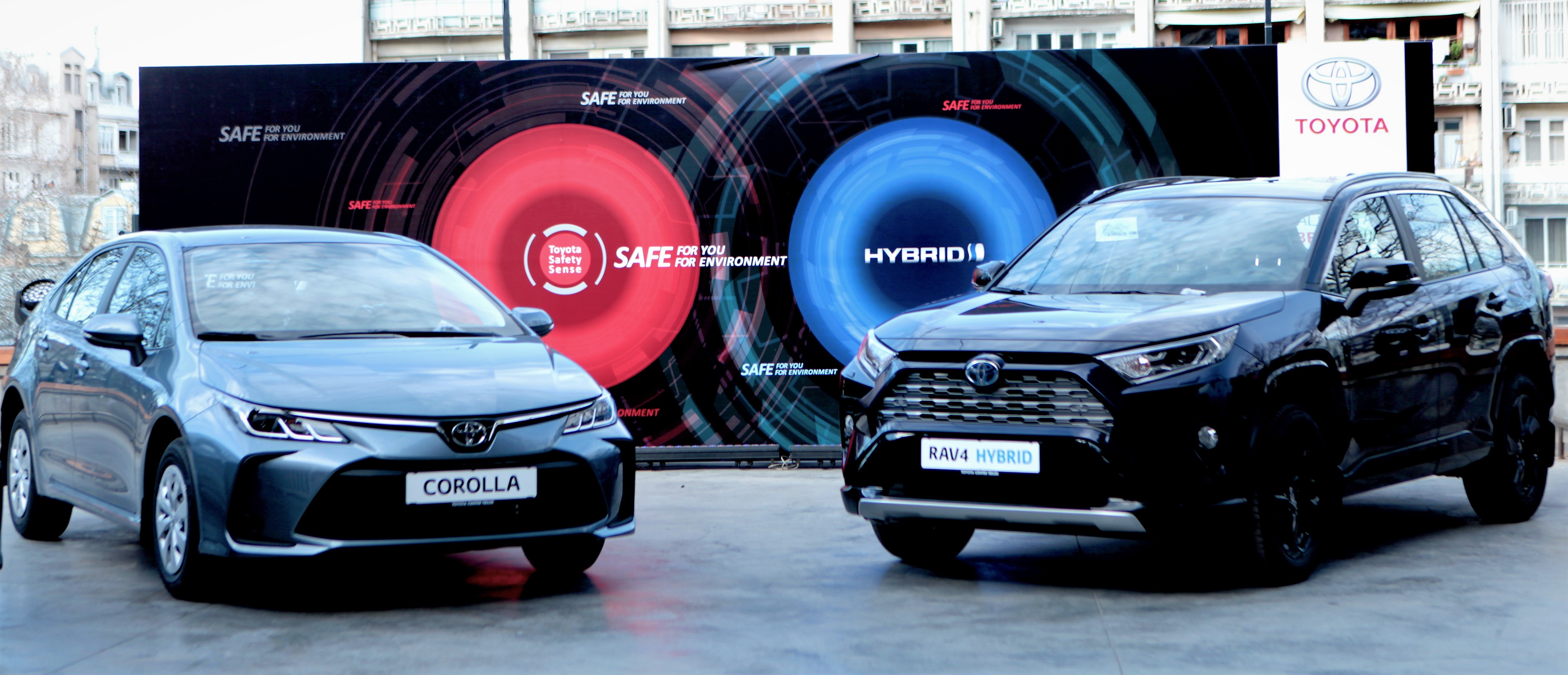 ლეგენდარული Toyota Corolla და Toyota RAV 4 – „ტოიოტა ცენტრ თბილისმა“ უახლესი მოდელები წარადგინა